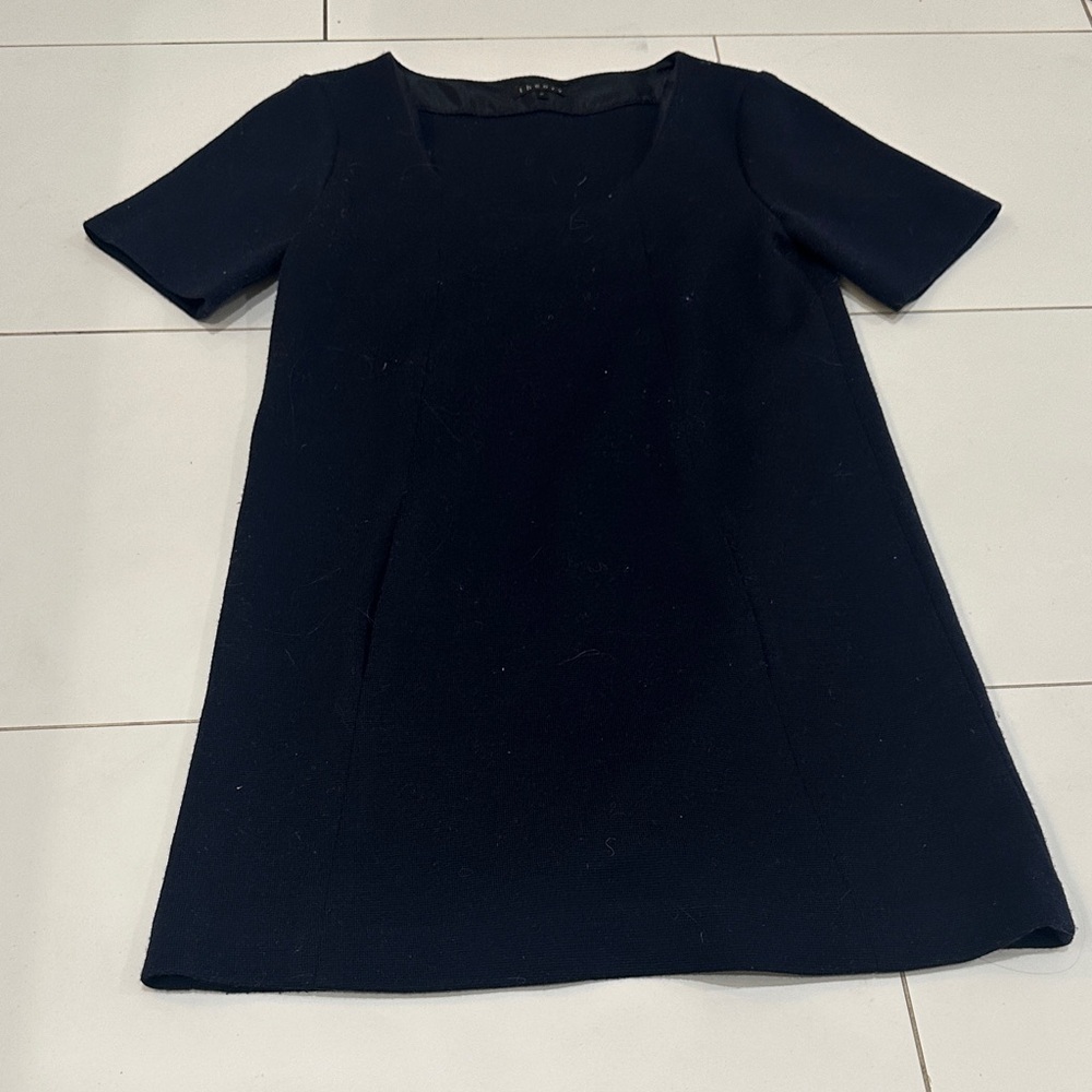 Theory wool Elegant Navy Dress P made in USA